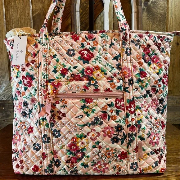 Paisley Largest Vera Bradley Tote Vera Bradley Large Paisley Tote EUC